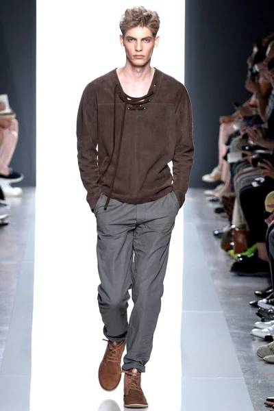 Look 1